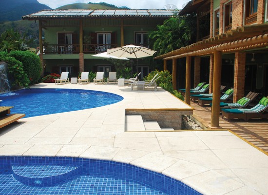Ilha Plaza Hotel: seu Verão em Ilhabela com conforto e diversão garantida