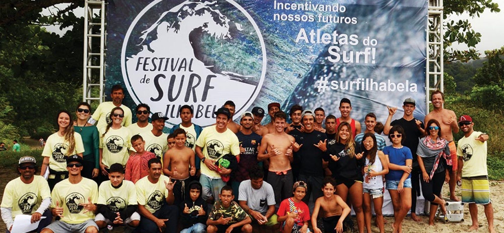 Festival de Surf movimenta Praia de Castelhanos