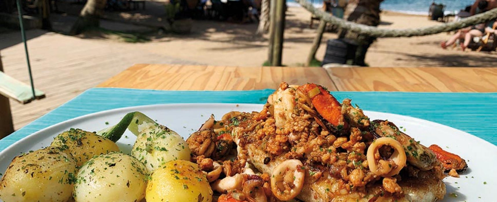 Espaço Tangará traz menu assinado pelo Chef Tonhão, em uma das praias mais preservadas de Ilhabela